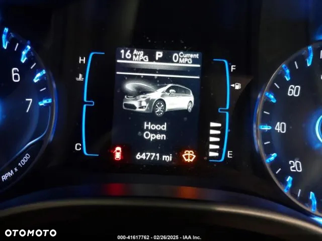 Chrysler Pacifica - 15