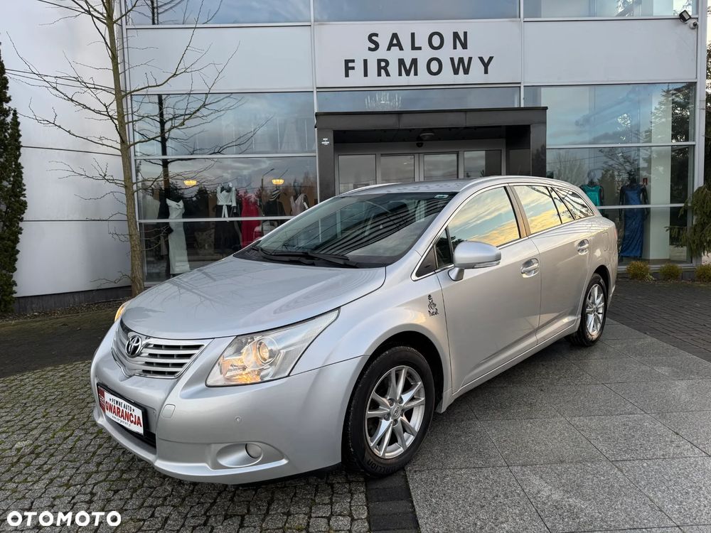 Toyota Avensis 1.8 Sol plus NAVI - 21