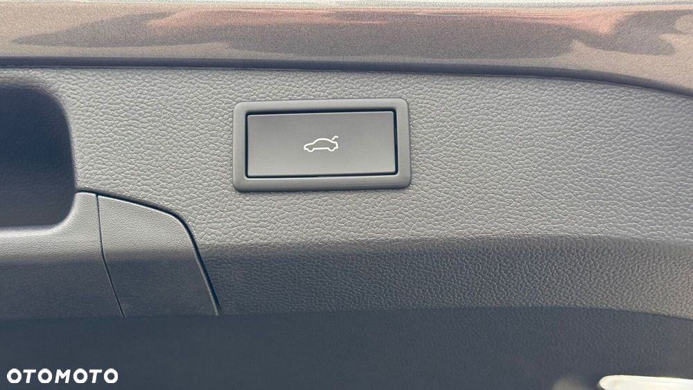 Skoda Superb 1.5 TSI L&K DSG - 9