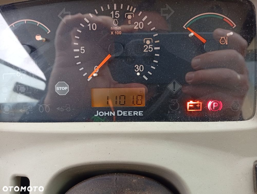 John Deere 4520 - 11