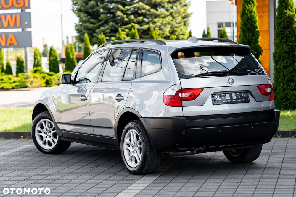 BMW X3 3.0i - 10
