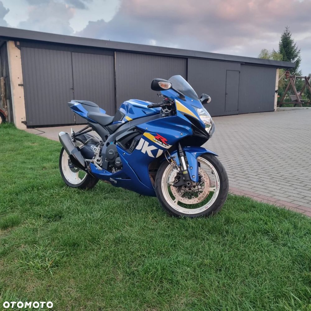 Suzuki GSX-R - 1
