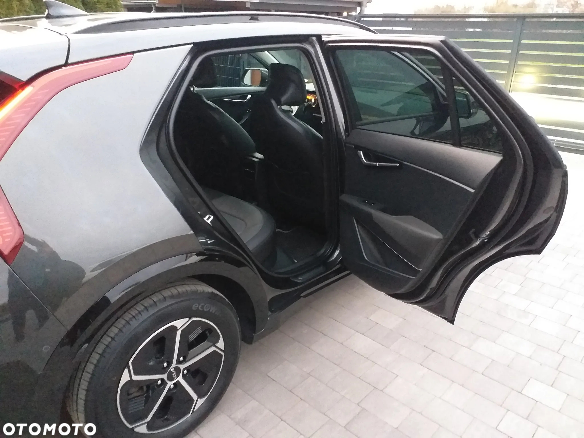 Kia Niro 1.6 GDI Plug-in Hybrid L Business Line - 40