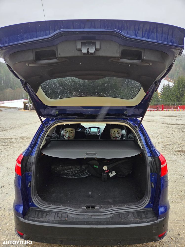Ford Focus 1.5 TDCi DPF Start-Stopp-System Aut. Titanium - 11