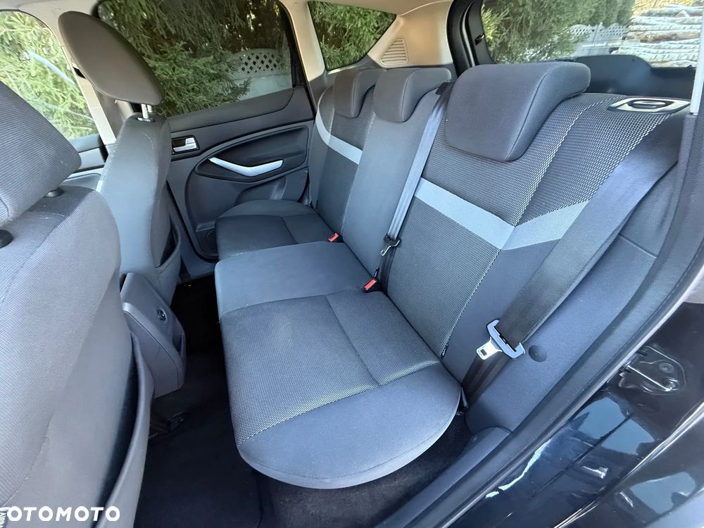 Ford Kuga 2.0 TDCi 4x4 Trend - 18