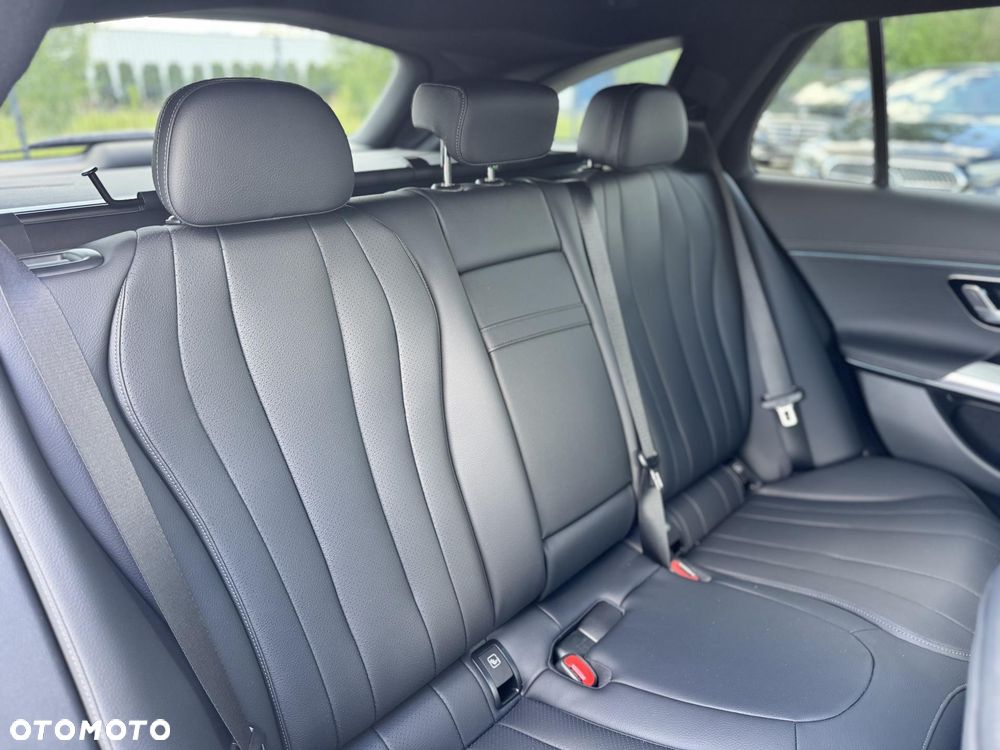 Mercedes-Benz Klasa E 220 d mHEV 4-Matic All-Terrain Avantgarde 9G-Tronic - 18