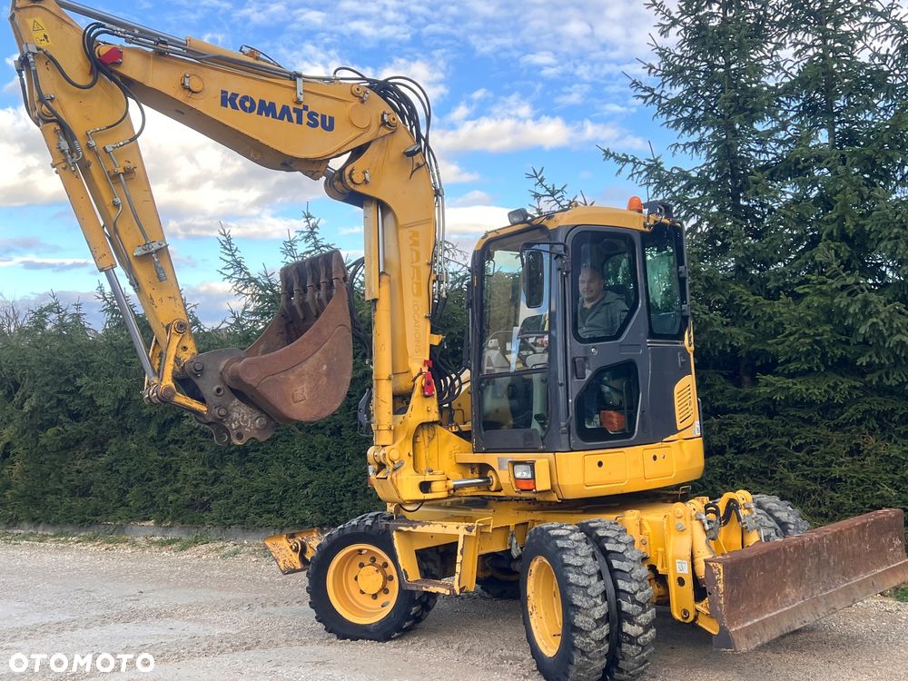 Komatsu Koparka kołowa KOMATU PW98MR-8 10ton 4x4x4 ośki skrętne Ramię 3x łamane BEZ DPF i ADBLUE 4 cyl dodatkowe wyjścia hydr Pług Podpory  2012 szybka zwinna Prosto z importu 1 właściciel Cat TEREX Liebherr Wacker Pw 98 Mr 8 11 - 12