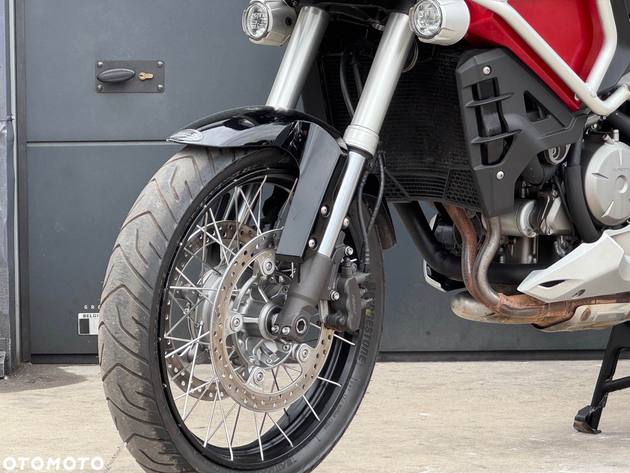 Honda VFR - 23
