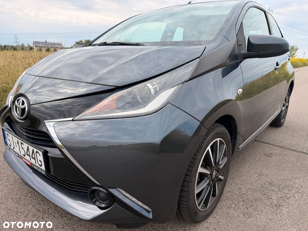 Toyota Aygo x-clusiv - 17