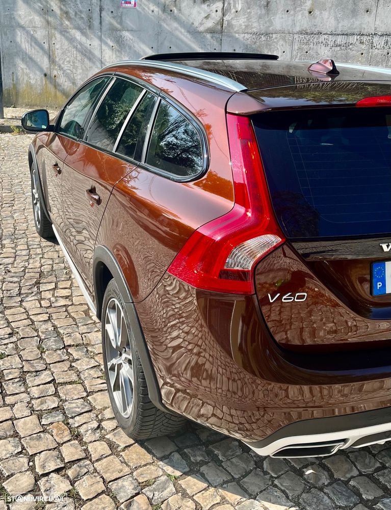 Volvo V60 Cross Country D3 Summum - 6