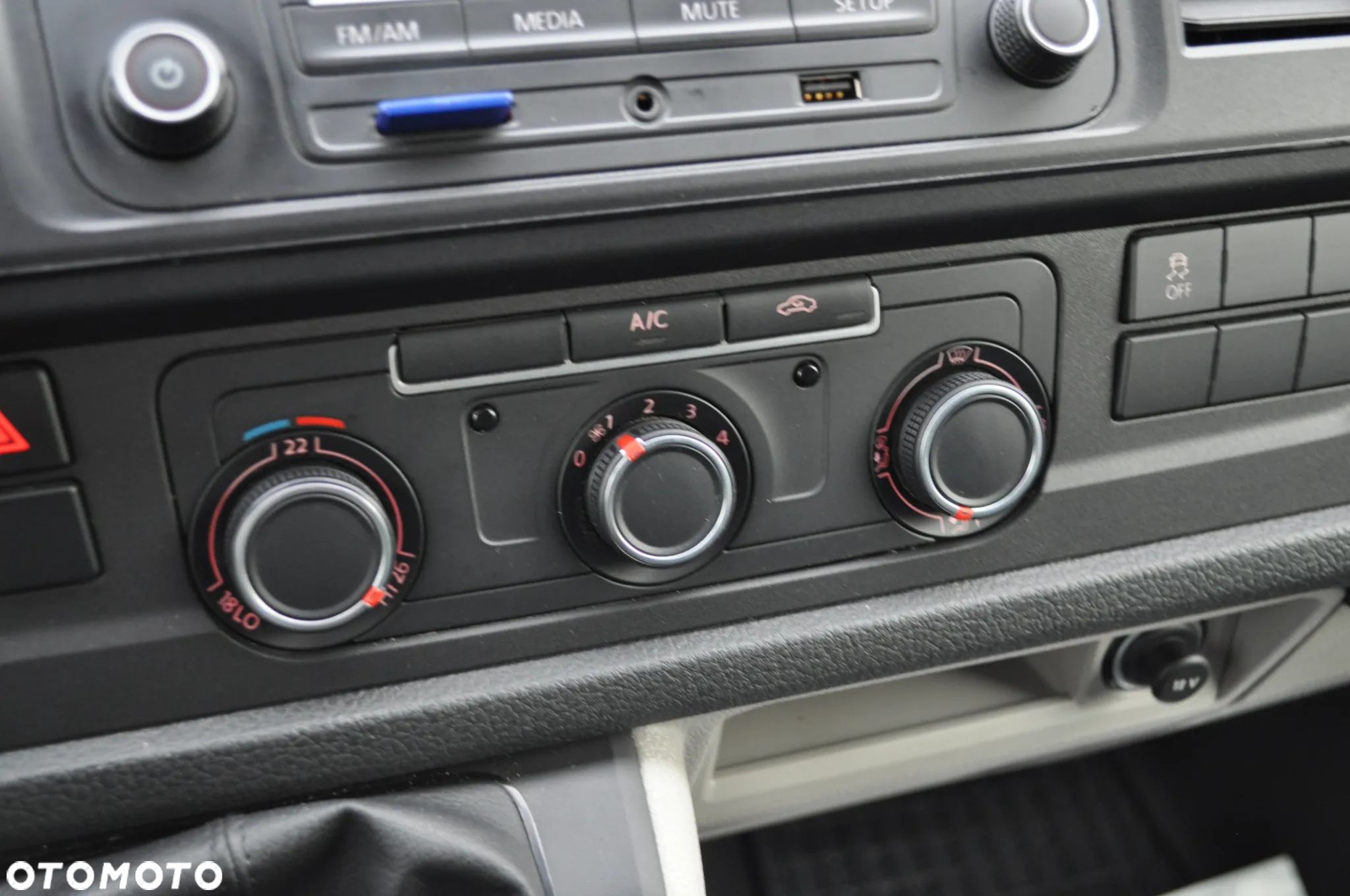 Volkswagen Transporter - 21