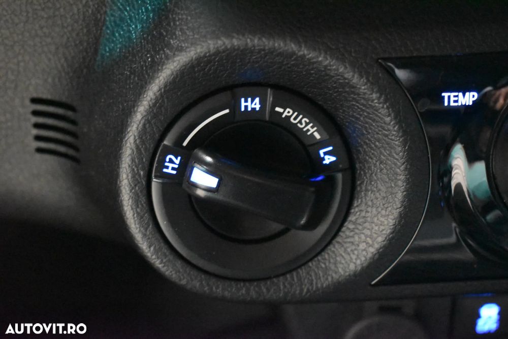 Toyota Hilux 2.4D 150CP 4x4 Double Cab AT Executive - 21