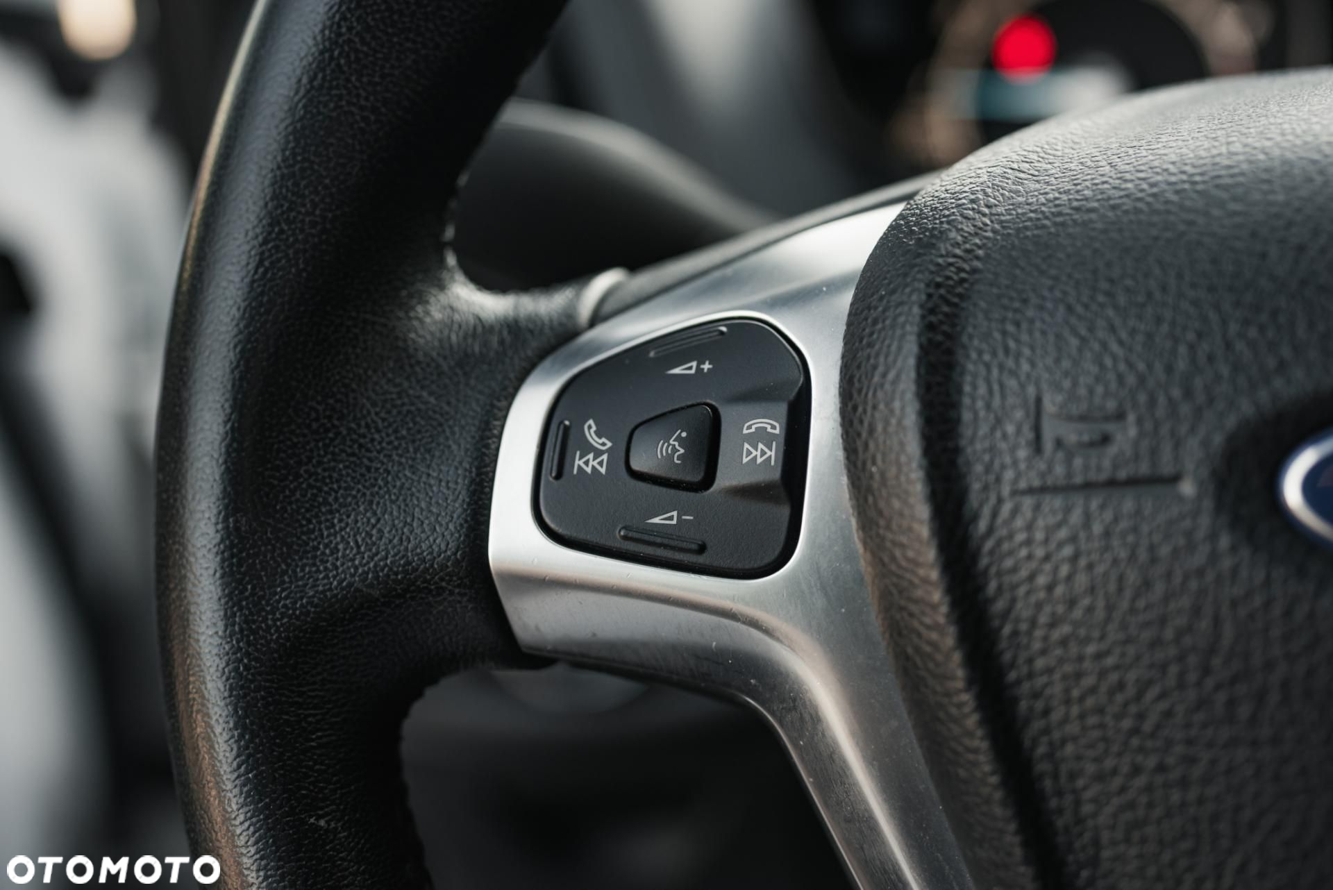Ford B-MAX - 25