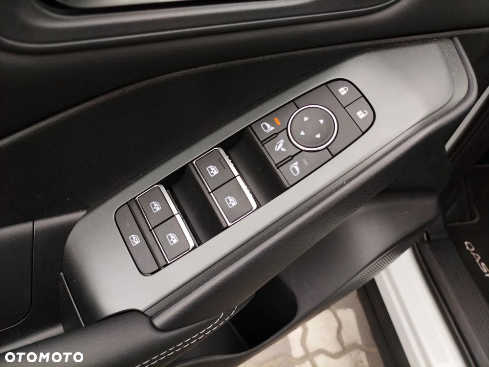 Nissan Qashqai 1.3 DIG-T MHEV N-Connecta Xtronic - 20