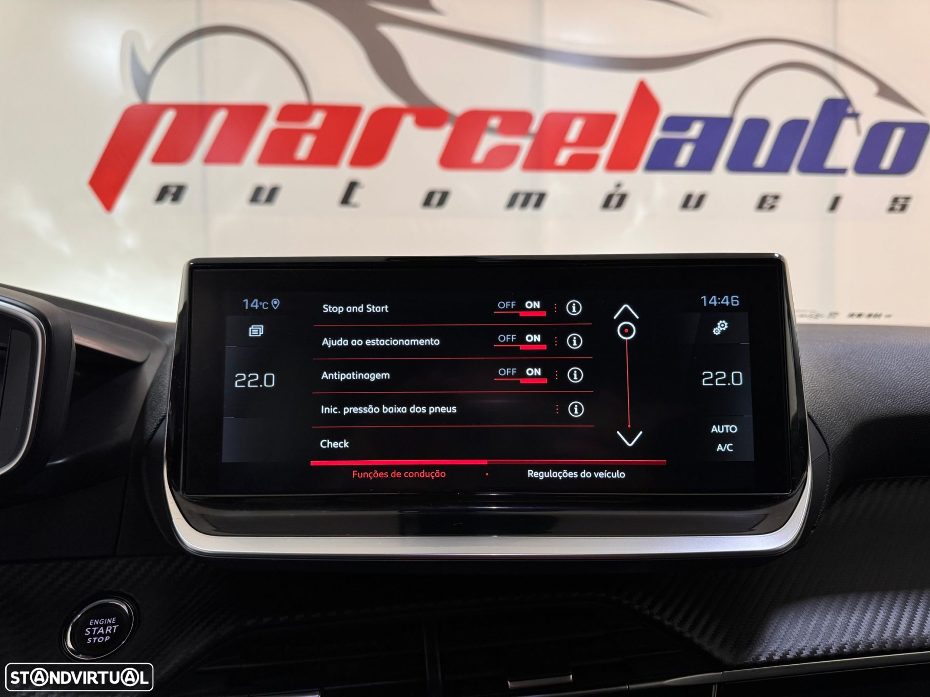 Peugeot 2008 1.2 PureTech Allure Pack - 31