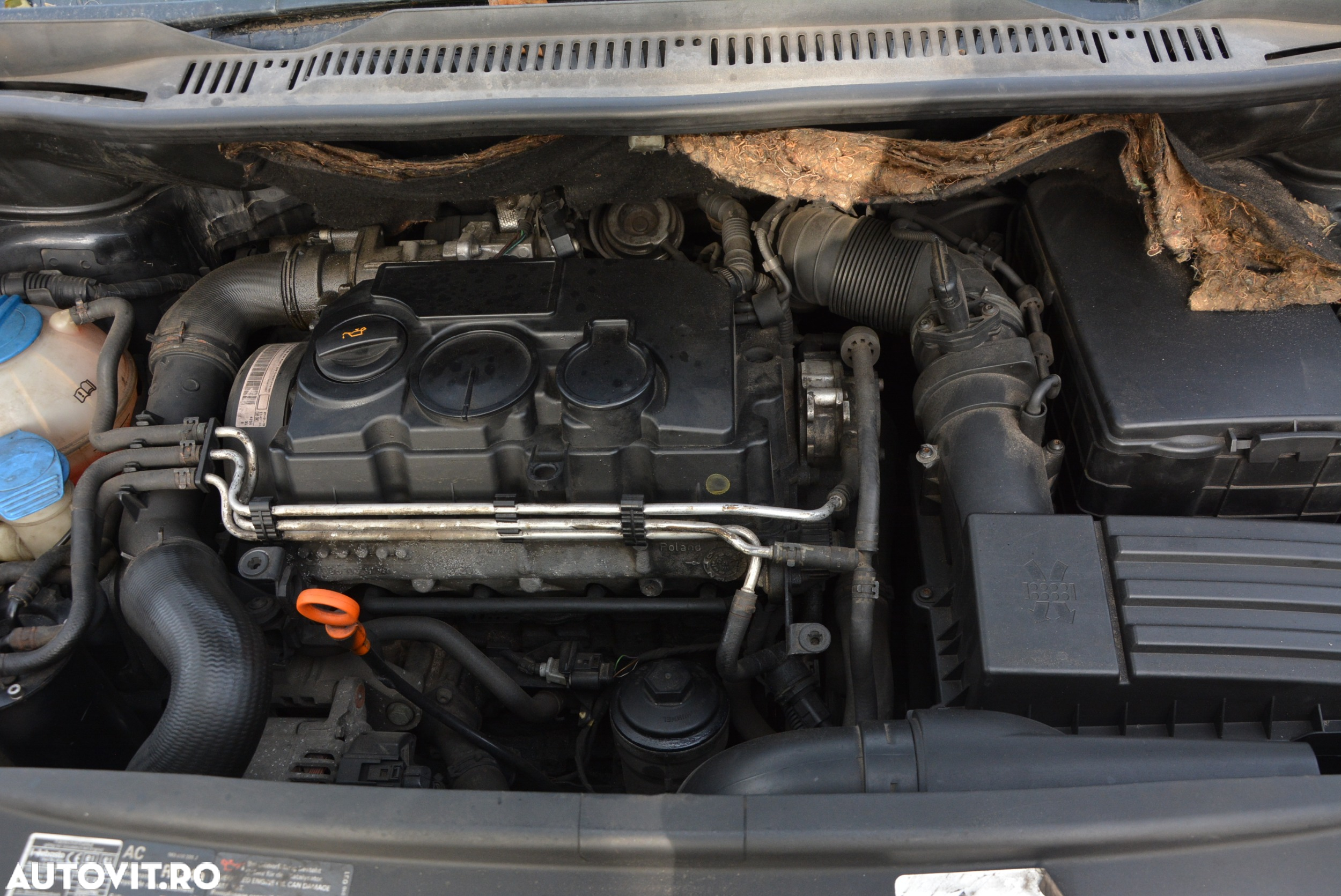 Dezmembrari  VW TOURAN (1T)  2003  > 2010 2.0 TDI Motorina - 10