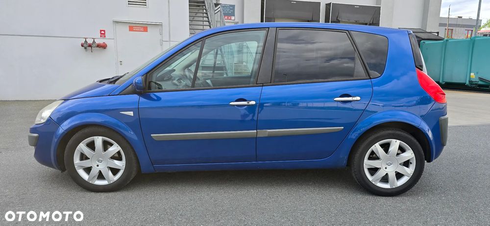 Renault Scenic 2.0 16V Emotion - 12
