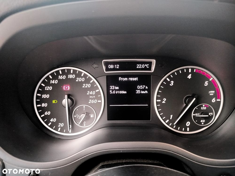 Mercedes-Benz Klasa B 180 CDI (BlueEFFICIENCY) - 18