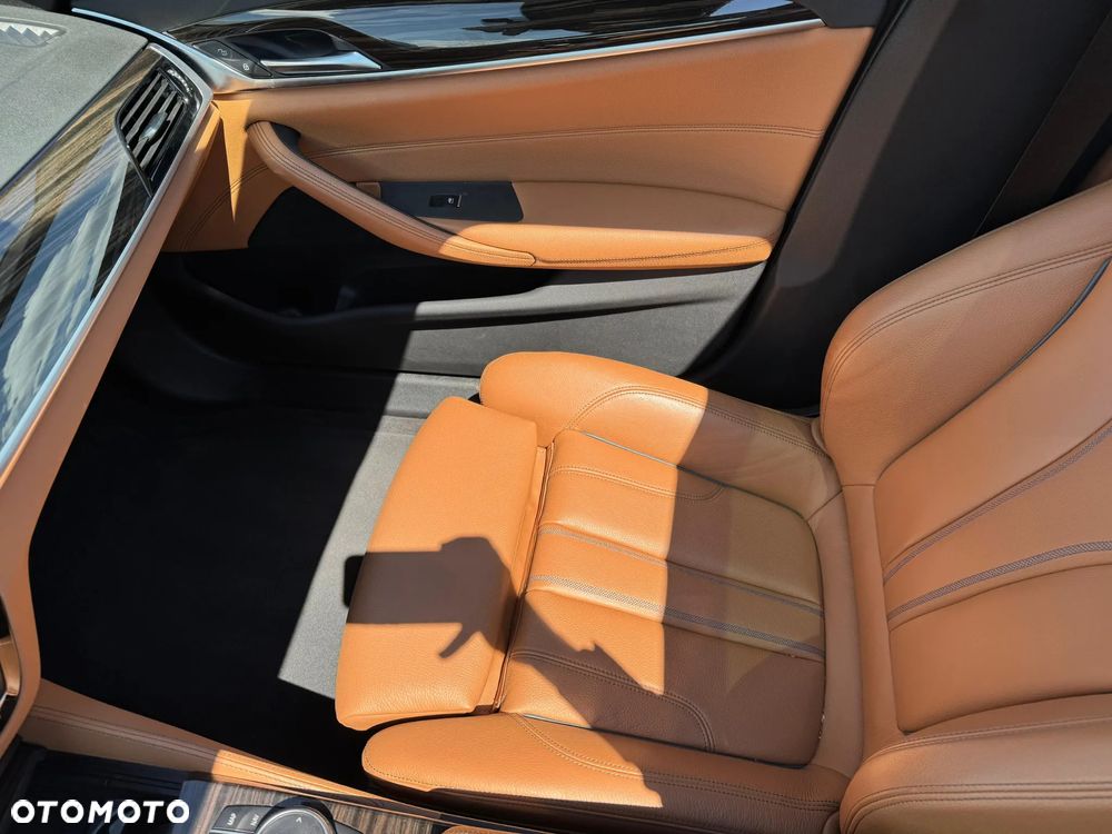 BMW Seria 5 530i GPF M Sport sport - 17
