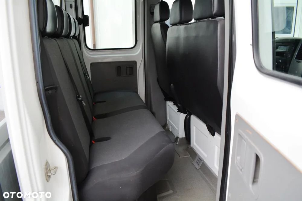 Volkswagen CRAFTER 35 DOKA - 26
