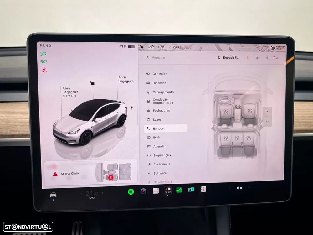 Tesla Model Y - 15