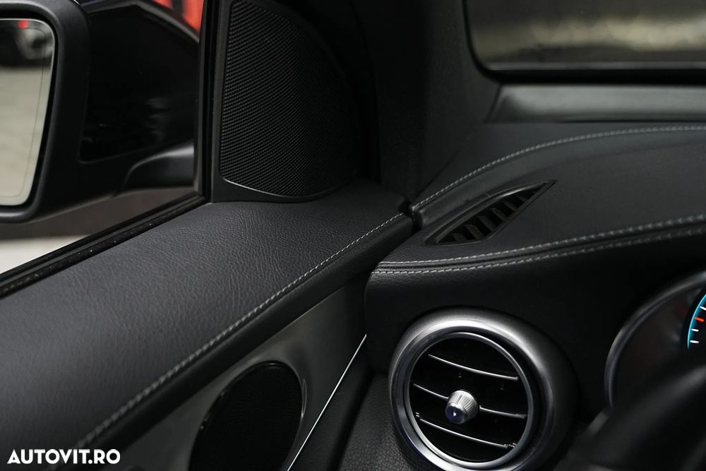 Mercedes-Benz GLC Coupe 300 e 4Matic 9G-TRONIC Edition AMG Line - 30