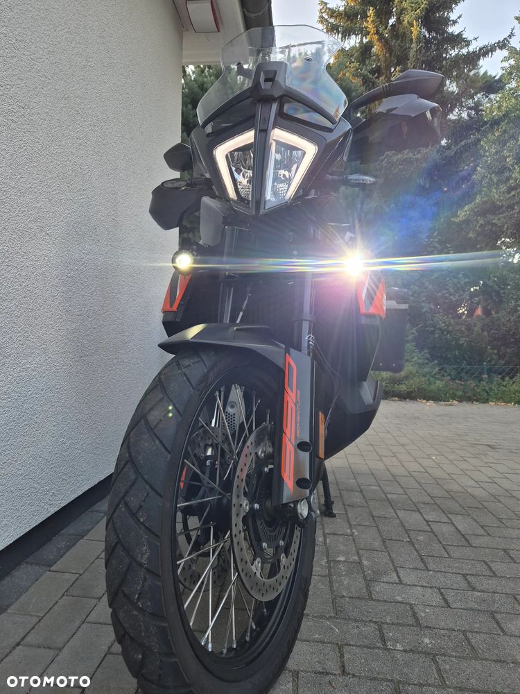 KTM Adventure 890 - 28