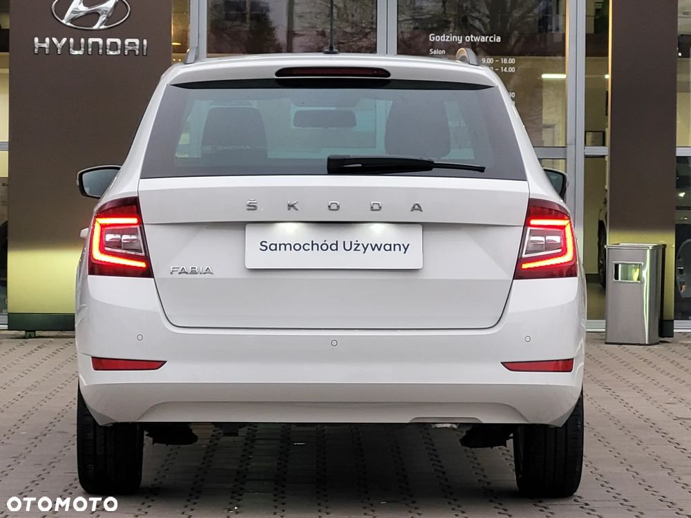 Skoda Fabia 1.0 TSI Ambition - 4