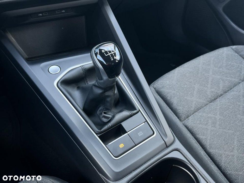 Volkswagen Golf - 21