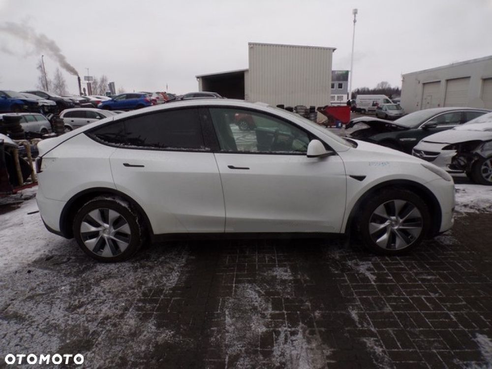 Części- Tesla Model Y 78,4 kWh 514 KM DUAL MOTOR 23R - 3