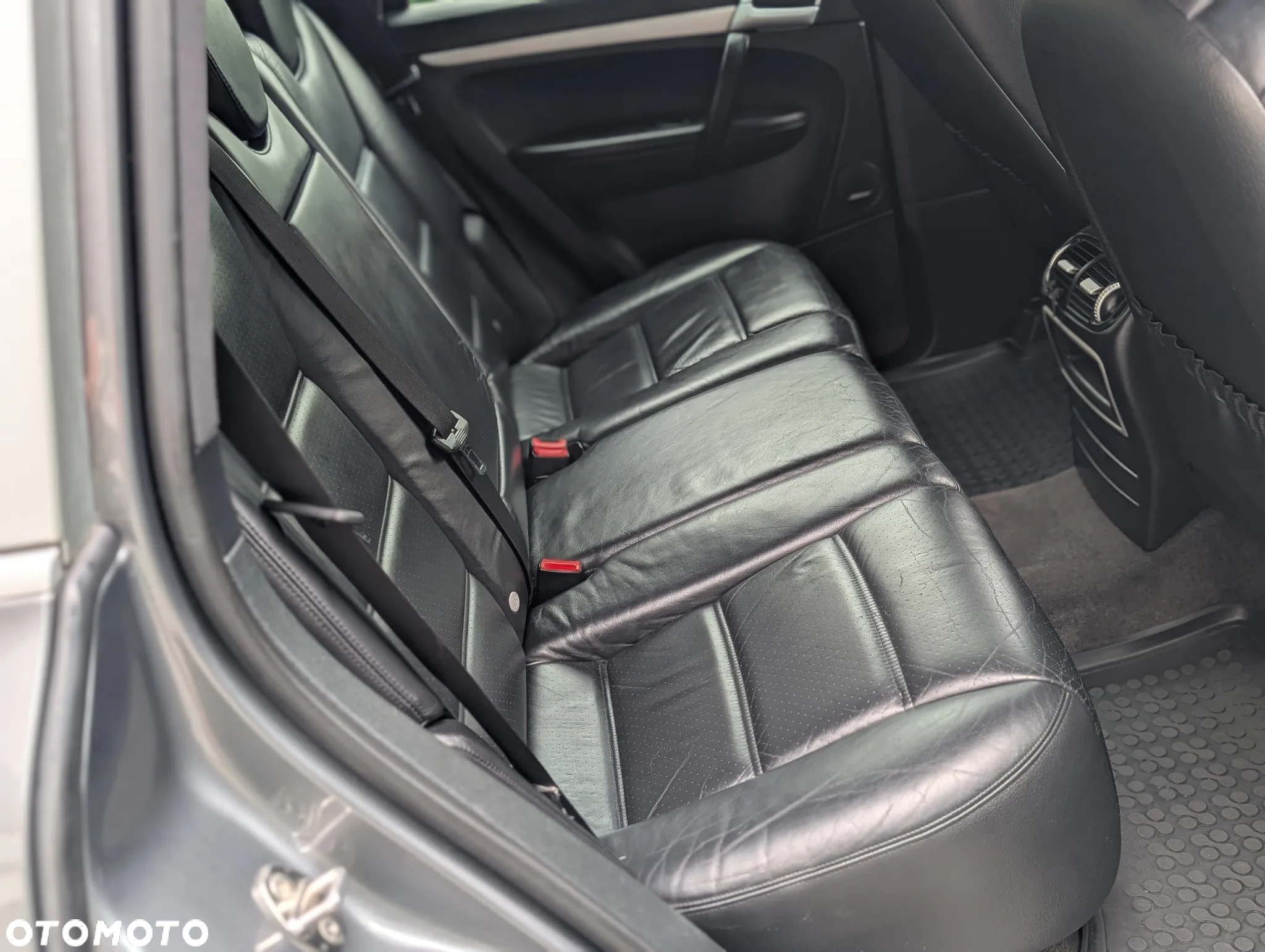 Porsche Cayenne - 14