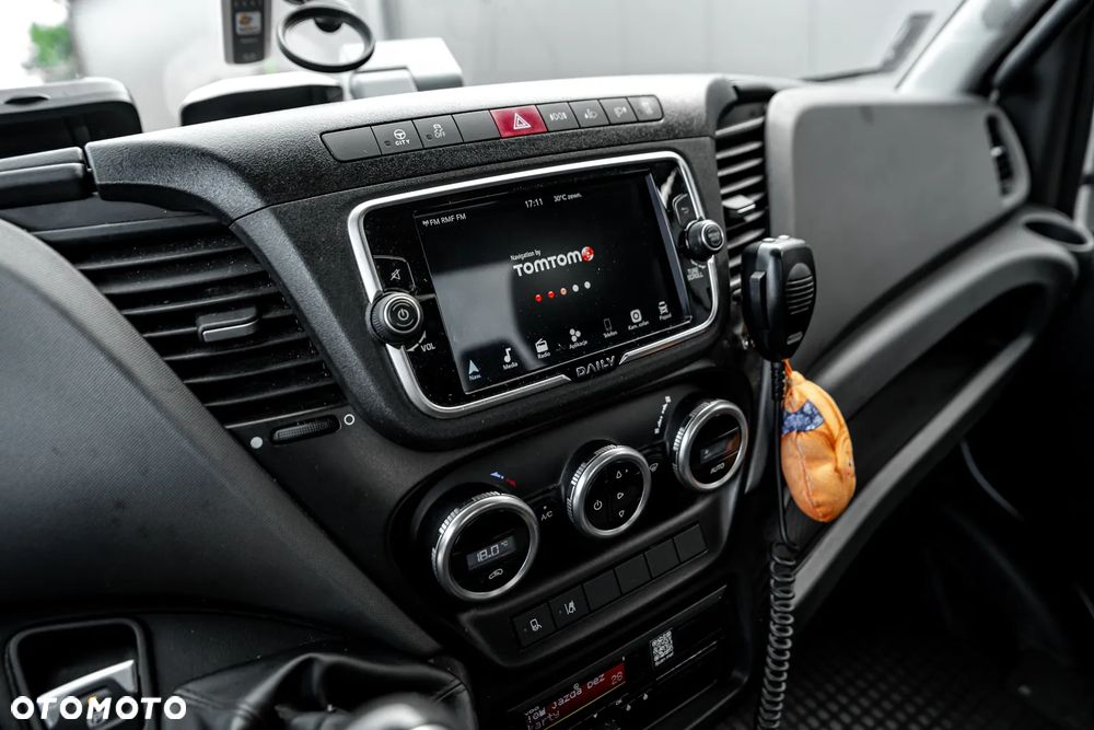 Iveco 70C18/DG DIGICROSS - 24