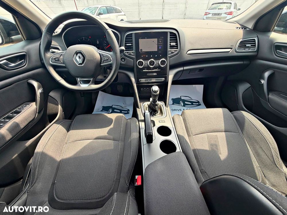 Renault Megane BLUE dCi Intens - 13