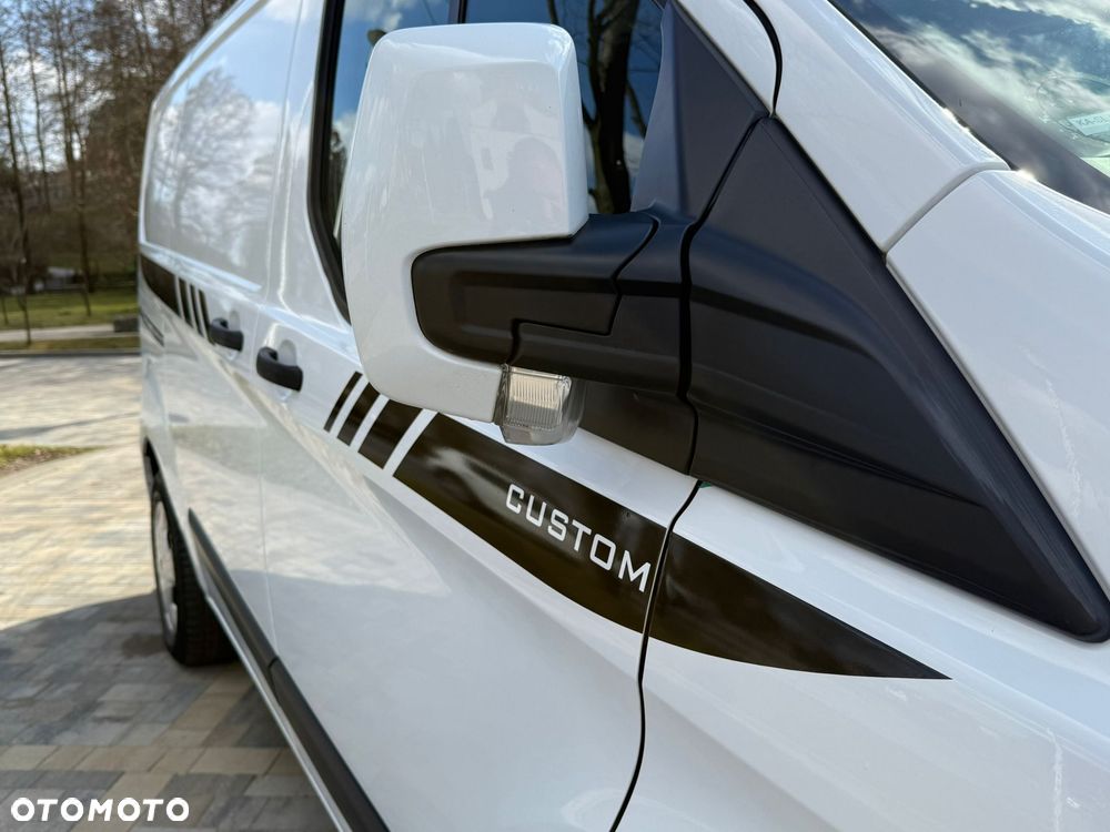 Ford Tranzit Custom - 22