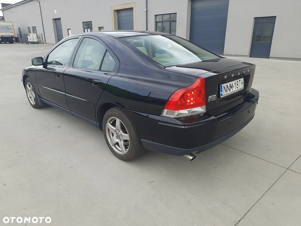 Volvo S60 - 4