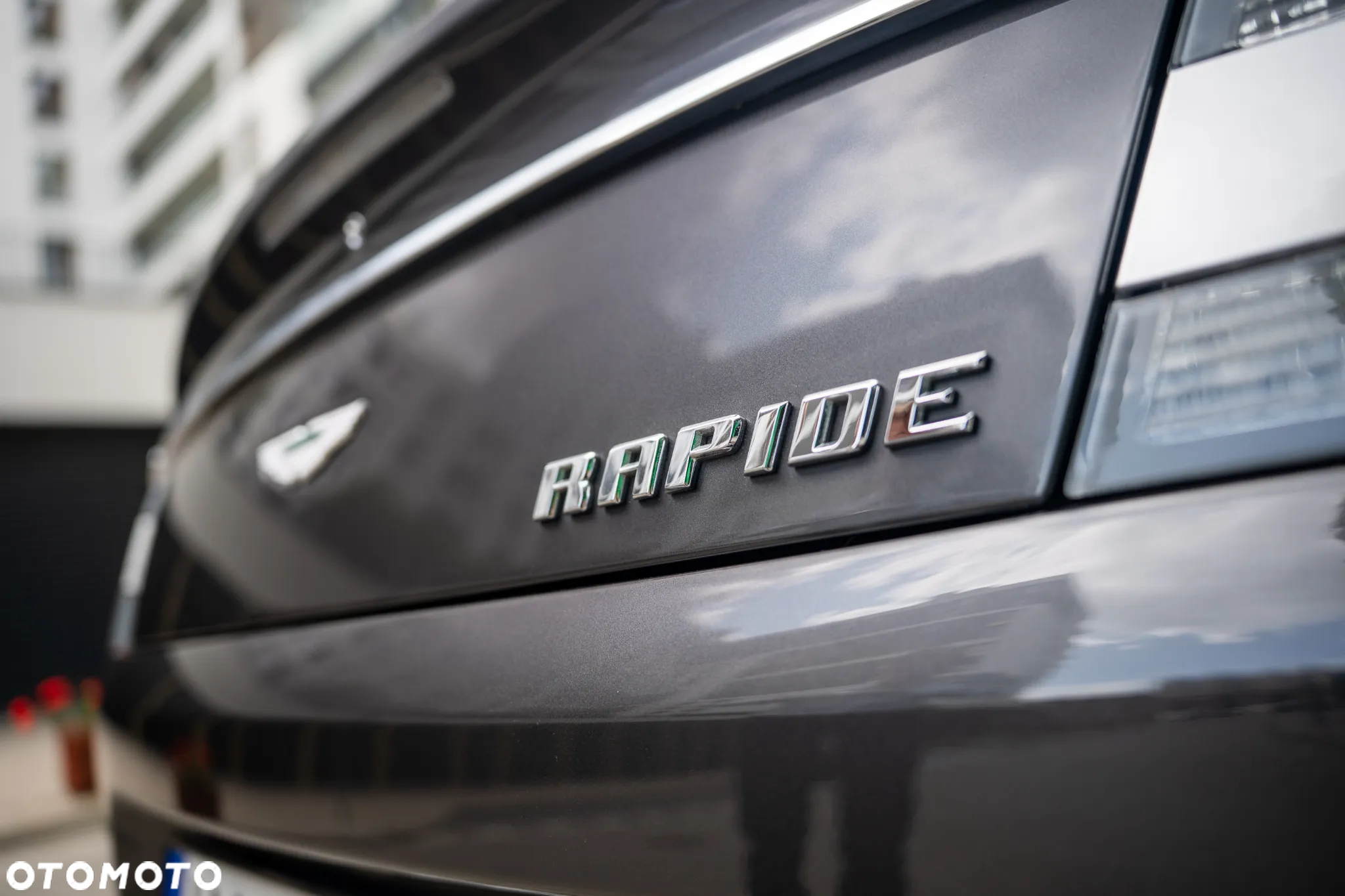Aston Martin Rapide Touchtronic II - 12