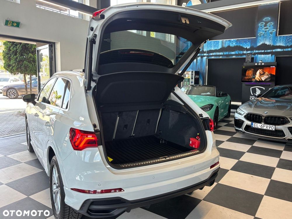 Audi Q3 Sportback - 30