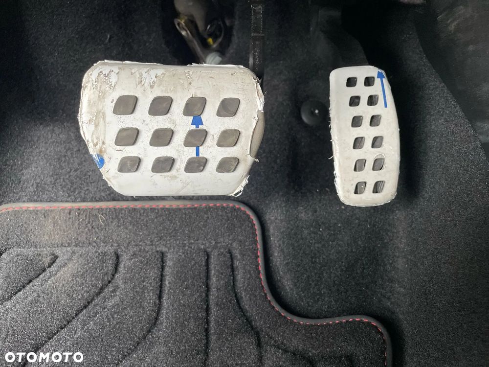 Renault Megane 1.8 TCe FAP R.S Trophy EDC - 28