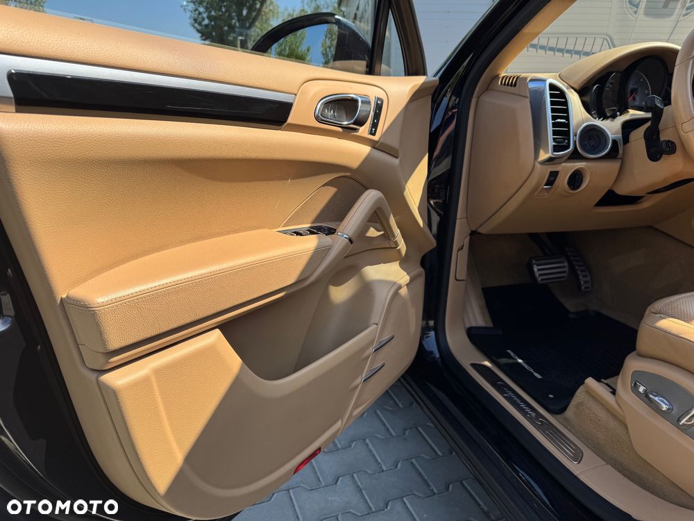 Porsche Cayenne S Diesel - 10