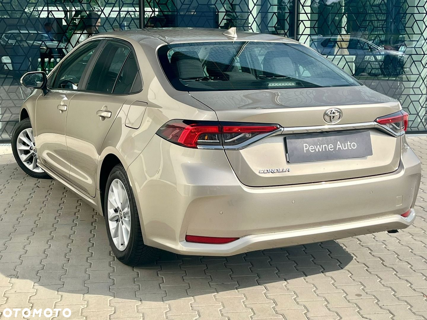 Toyota Corolla - 11
