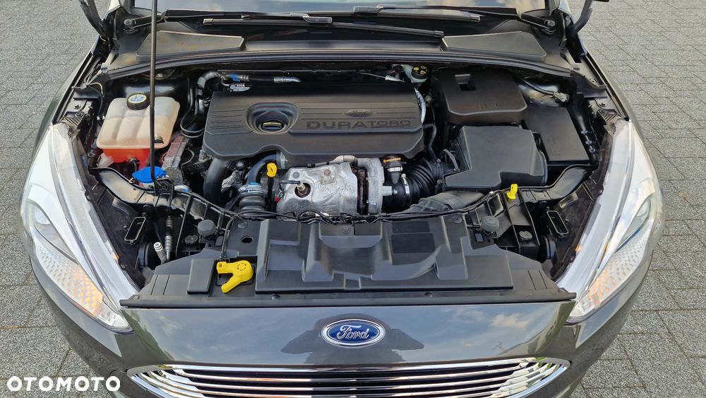 Ford Focus 1.5 EcoBlue Start-Stopp-System TITANIUM - 38