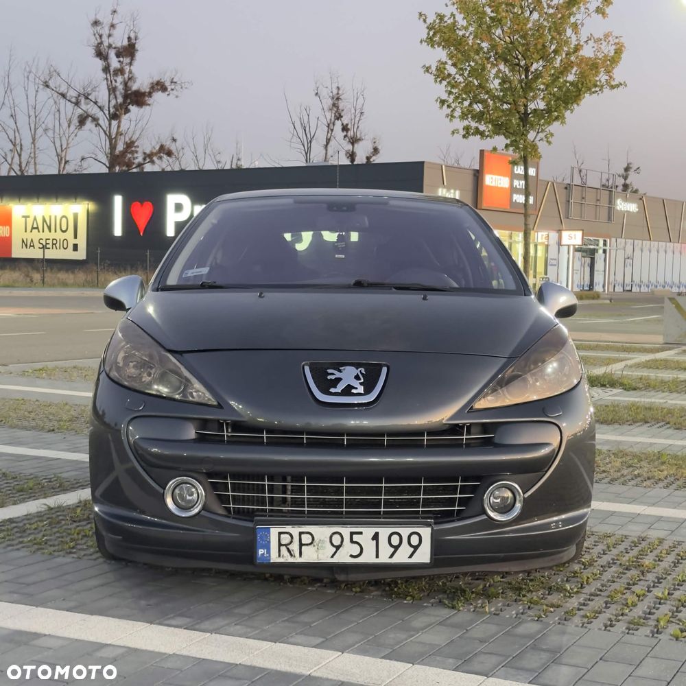 Peugeot 207 - 23