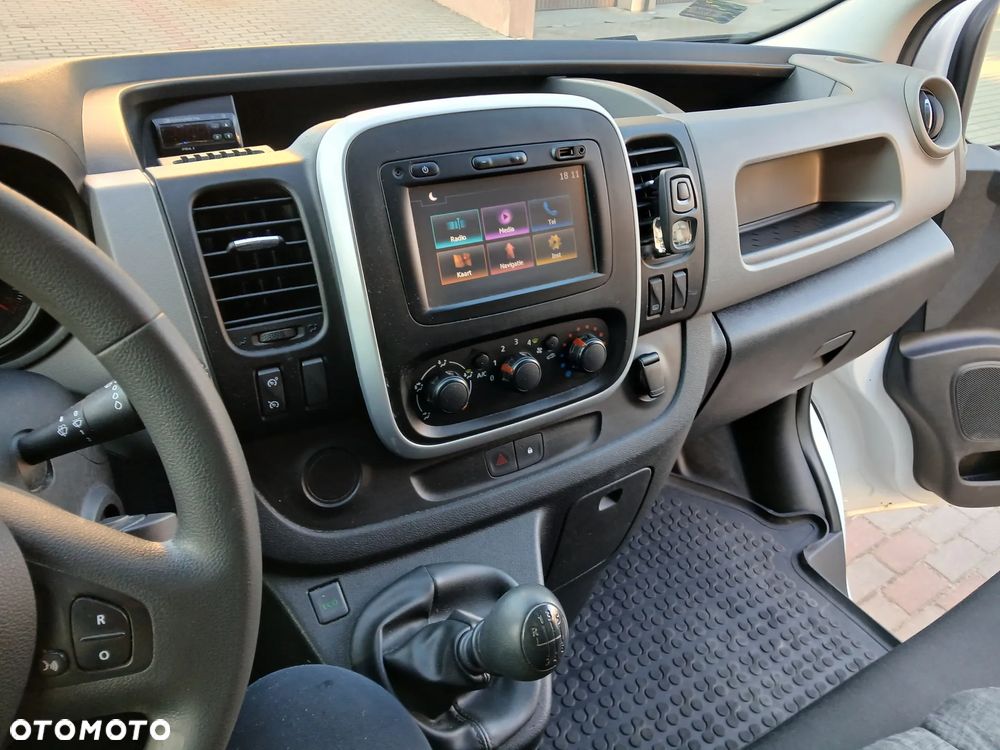 Renault Trafic - 10