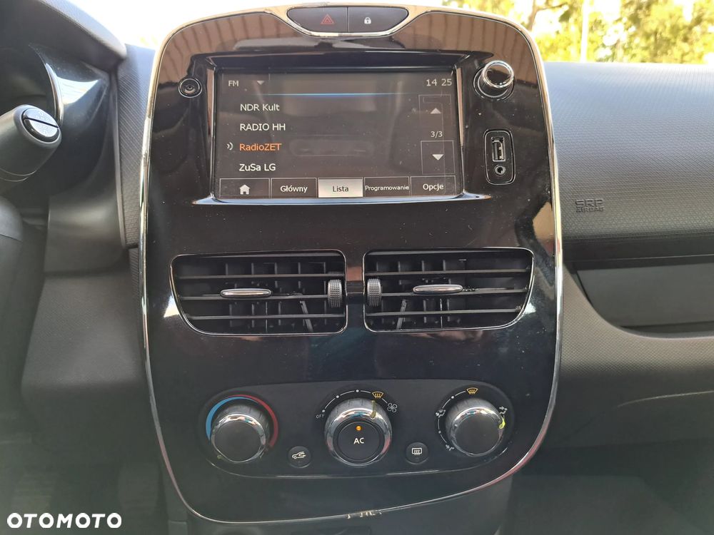 Renault Clio - 23