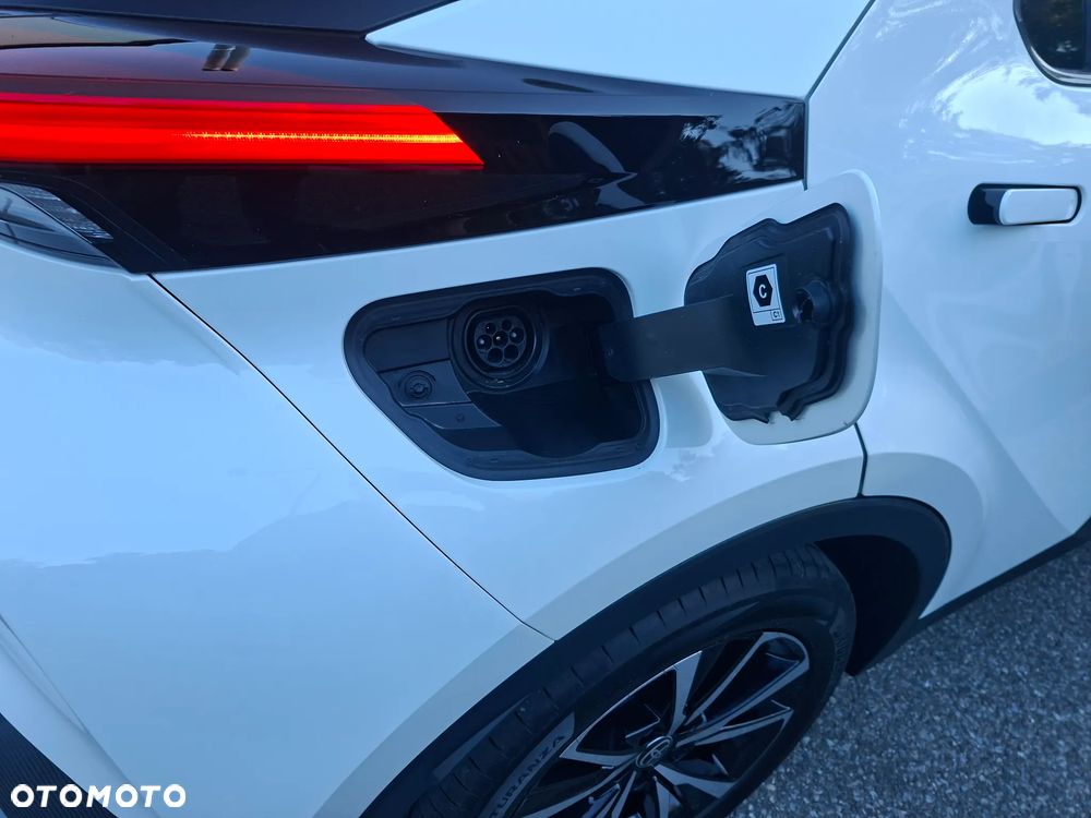 Toyota C-HR 2.0 PHEV Dynamic Force Comfort Plus - 12