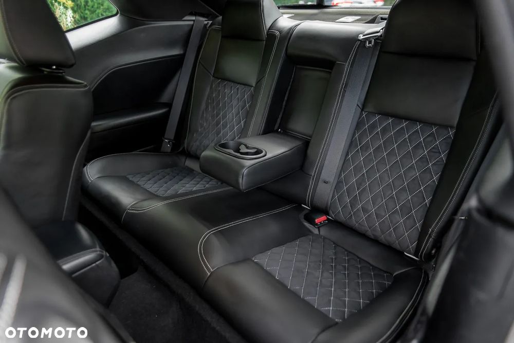 Dodge Challenger 5.7 R/T - 22