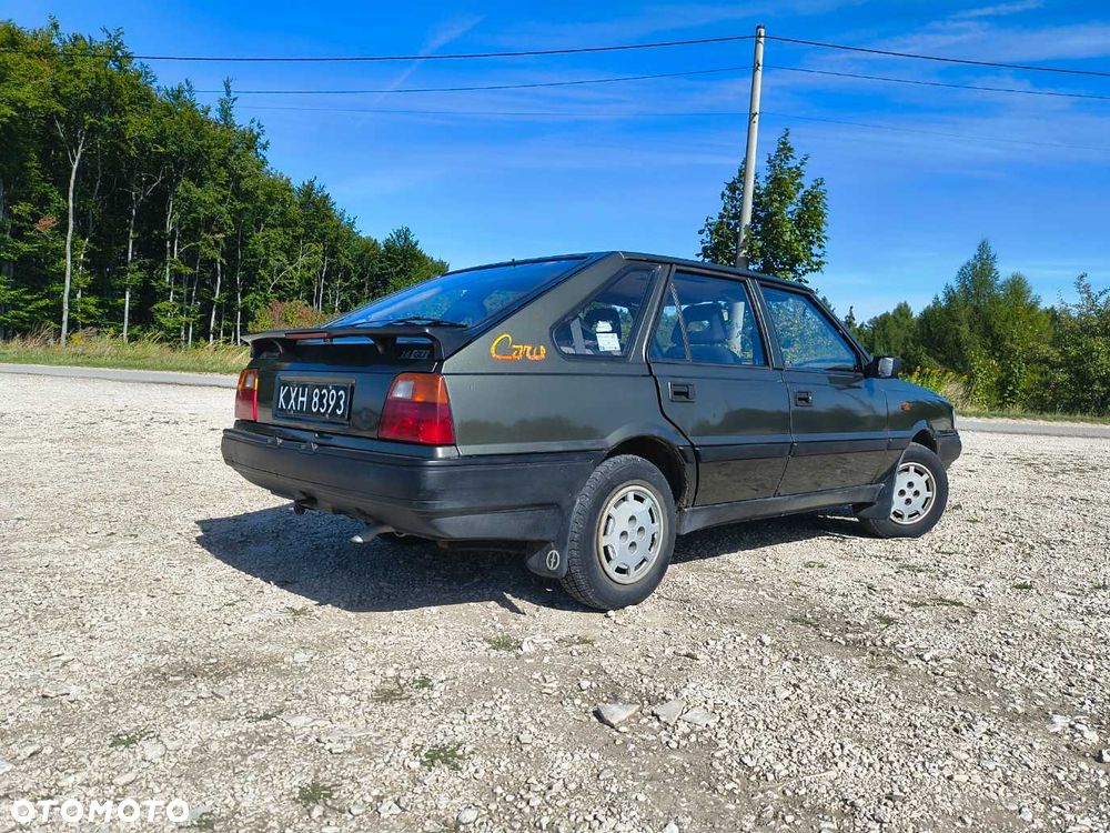 Polonez Caro - 6