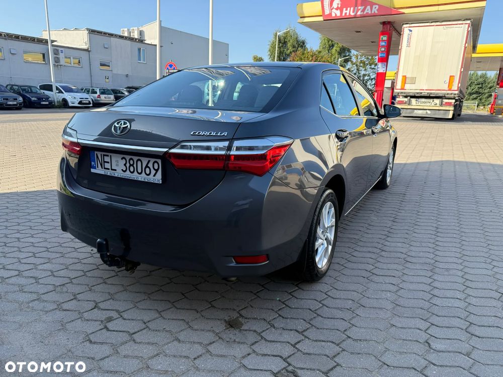 Toyota Corolla 1.6 Comfort - 9
