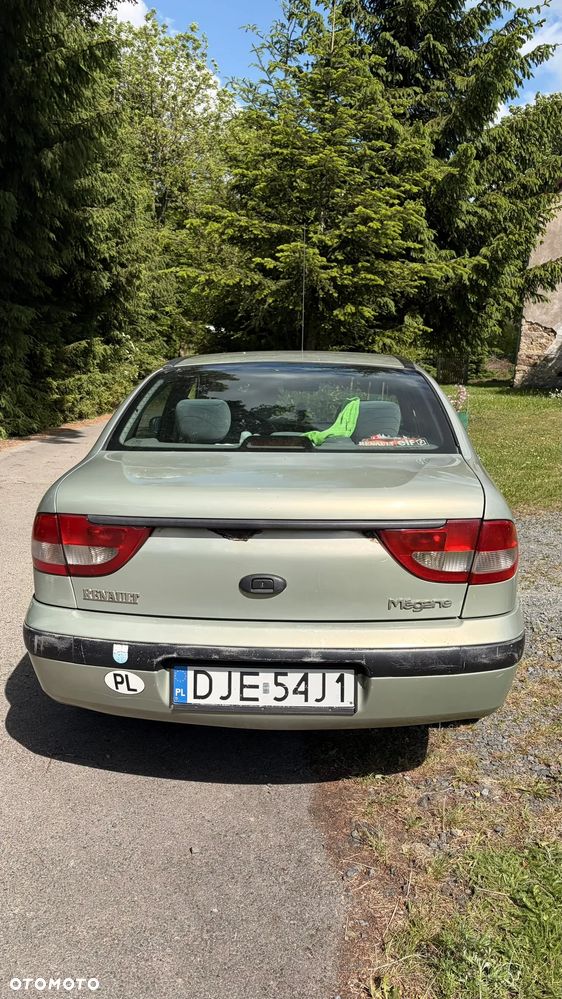Renault Megane 1.6 - 6