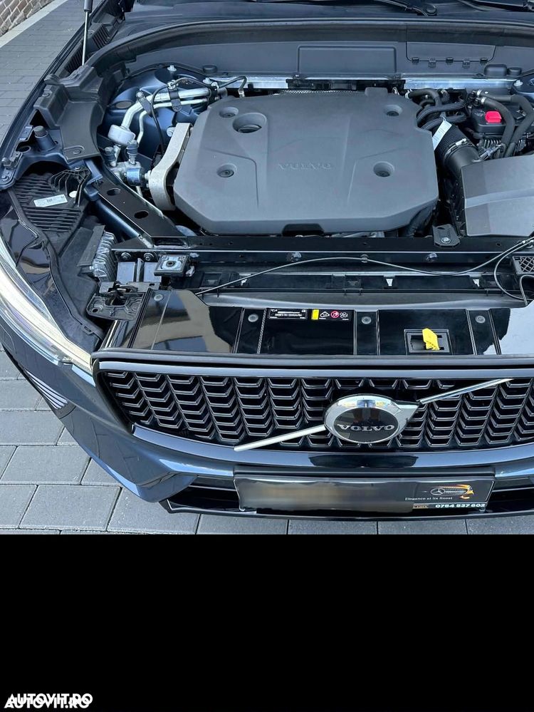 Volvo XC 60 B4 MHEV AT8 AWD R-Design - 37